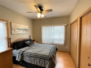 3 bedroom Ranch w/ EV Plug. Blocks From ISU - Image 4
