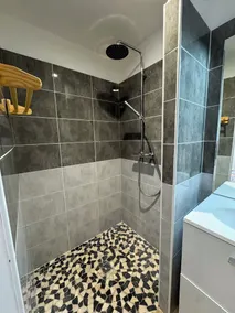 House 200 m2 quiet comfortable private heated pool private parking jacuzzi - Image 2
