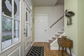 WATERFRONT COTTAGE, Only 5 years old, Located on Beautiful Taylor Creek - Image 2