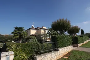 Villa de ensueño con gran piscina, a 800 metros del mar. - Image 4