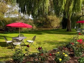 Deluxe Lodge with River view and Garden at Cherbridge Lodges – Riverside lodges - Image 5