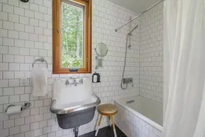 A Retreat @ Hudson Woods: Pond House - Image 3