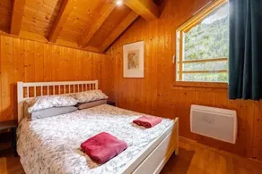 Nuovissimo chalet da 5 camere da letto a Portes du Soleil, può ospitare fino a 12 persone, Wifi gratuito - Image 4