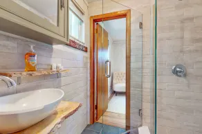 Jewelbox Cottage - Dog-friendly Lakefront home with private dock, canoe & SUPs - Image 2
