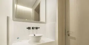 LUX Iconic Views at Palm Tower Suite 3 - Image 5