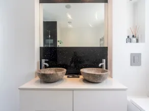 Luxurious Flat with Large Private Terrace - Pass the Keys - Image 4