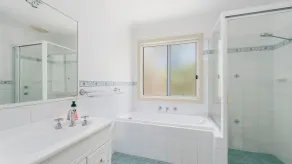 Iluka Breeze - Image 3