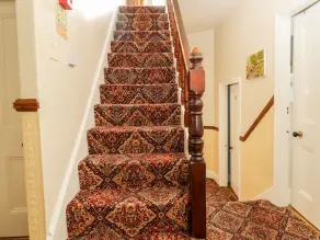 CRAVEN HOUSE, pet friendly, character holiday cottage in Skipton - Image 2
