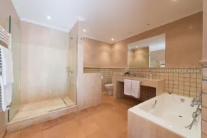 CIRCE - Stunning townhouse with an indoors heated pool in the mountains. Free WiFi - Image 4