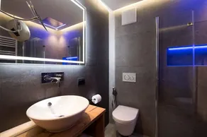 La Tambra - Residence - Central with Restaurant - Image 3