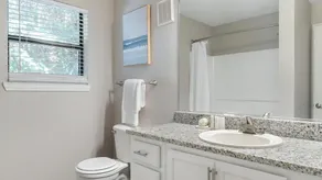 Landing Stunning 1BD Gym - Image 3