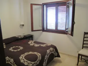 VILLA MODERNA FRONTE MARE, vista incredibile, bella spiaggia di sabbia a pochi passi, WiFi gratuito - Image 5