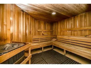 Sunset Beach Walk 2BD+2BA+1PRK Yaletown - Image 2