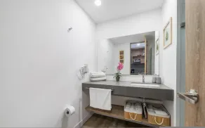 Go Living Suites - 1316 - Image 4