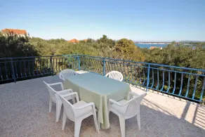 Apartamento para dos personas con terraza y vista al mar Tkon, Pasman (A-9713-a) - Image 5