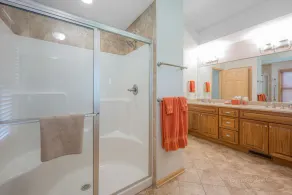 Profitez du luxe, du bonheur à COYOTE COVE, bain à remous, foyer, 3 terrasses, WiFi, table de billard - Image 3