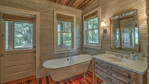 4-BR Hatcher House w/ docks, pool, & private firepit on Emma's Driftwood Farm - Image 4