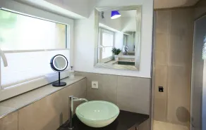 Felix' apartment by the canal - Image 3