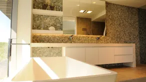 The Low Head Beach House - Image 2
