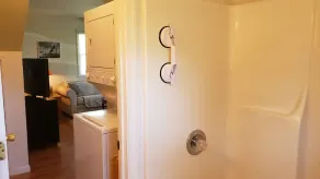 Misty Manor - 3BR home, sc. porch & NO PETS. NO LINENS PROVIDED - Image 3