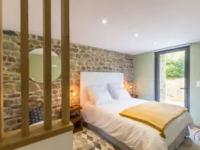 Comfortable house with private garden in Réville - Image 3