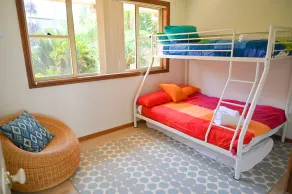Lakeside Lake House - Image 5