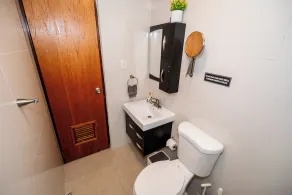 Remodeled apt with patio and laundry. Pet friendly - Image 4