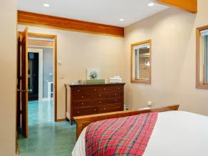 The Ridge House-Modern Chalet!  Spectacular Slope Views - Image 5