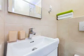 Moderne og luksus villa i Malinska, Island Krk, Kroatien  med privat pool med plads til 8 personer - Image 5