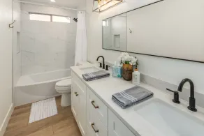 Renovated & Spacious 4Bed/3Bath Entertainers Home w/ HEATED Pool - Image 5