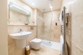Country cottage set in a peaceful hamlet on the edge of the New Forest - Image 3