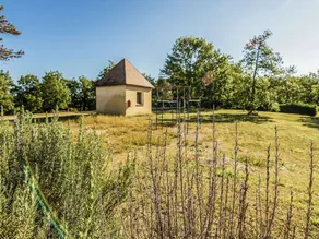 Holiday home with swimming pool - Image 2