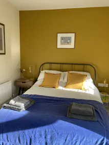 Spazioso, luminoso e confortevole appartamento con 2 camere da letto situato a soli 10 minuti a piedi dalle splendide spiagge ea pochi passi dalla città incontaminata di Malahide. - Image 3