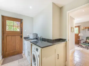 5 bedroom accommodation in Burton Pedwardine, near Sleaford - Image 2