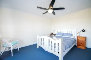 A two-storey house with sweeping views of Bass Strait and  the North Arm. - Image 4