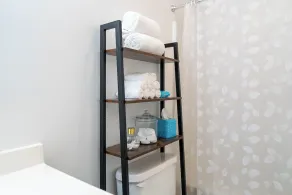 Downtown Apartment Perfect for Short & Extended Stays - Image 4