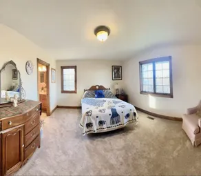 Quincy Luxury Huge Magnificent Mansion mit Blick auf Mississippi River! - Image 3