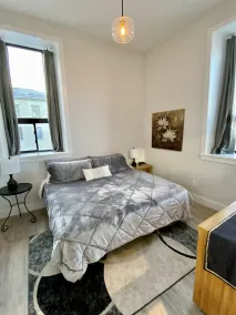 Two bedroom suite - great for visiting family, weddings, or Stratford Festival - Image 3