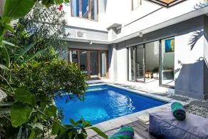 Cozy 3 bedroom Villa close to double six beach - Image 1