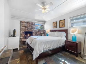 La Jolla Ocean Dream - Amazing Location, Walk to the Beach, Dog Friendly! - Image 5
