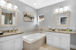 Large 4 bedroom with bunk room and 2 golf carts! - Image 5