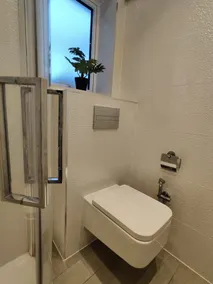Entire Place | Own Entrance | Kitchen | Garden | WiFi | Walk to Tube | Parking - Image 2