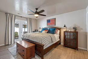 Cushy 5-Star Home: BBQ, 7-Bed, Bball Hoop, Netflix - Image 5
