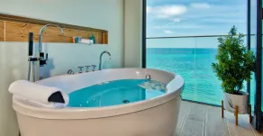 Luxe Grand Villa: New, Ultra Modern Luxury 6 Bedroom private beach villa. - Image 5