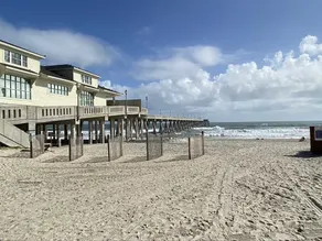 One Bedroom Condo with Ocean Views and close to the Beach!! - Image 4