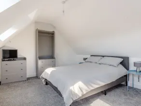 What a lovely bolt hole. - Image 3