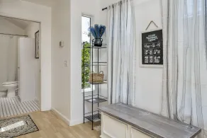 Modern Home in downtown Middletown! Walk to shops & restaurants! - Image 3