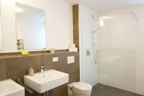 Schöne Lau - spacious vacation apartment with balcony & 3 bedrooms - Image 2