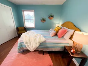Sunny Secret Garden Getaway -- a private guest suite w/ fire pit -- 7 mi to UGA! - Image 5