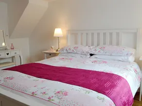 3 bedroom accommodation in Bethesda Bach, near Caernarfon - Image 5